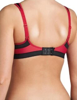 10087354 Triumph Triaction Hybrid Star Padded Non-Wired Sports Bra - 10087354 Black/Combination