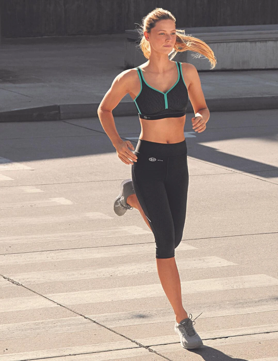 5566 Anita Active Performance Sports Bra - 5566 Black/Pool Blue - Image 3